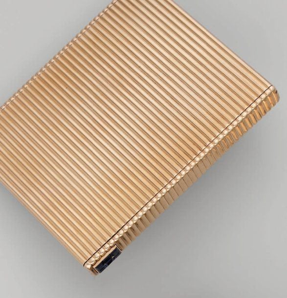 BOITE A CIGARETTES rectangulaire en or jaune 9 carats godronn