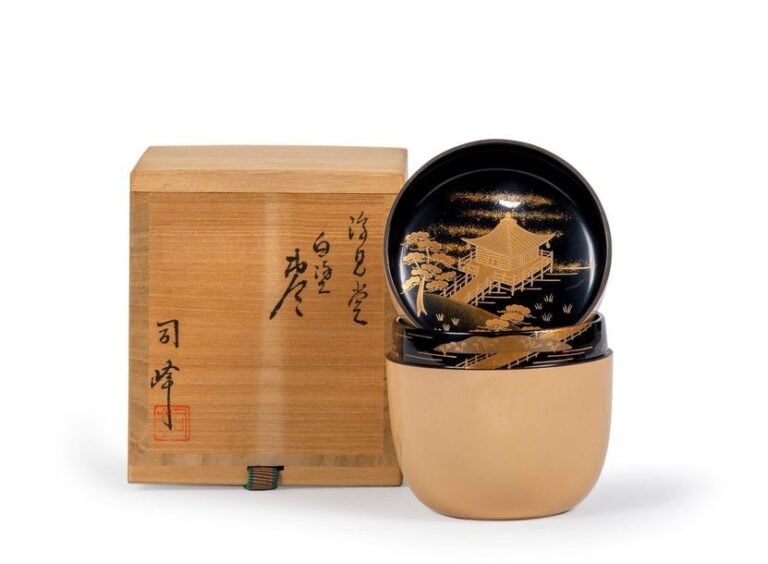 BOÎTE A THE OVOÏDE EN LAQUE, NATSUME
