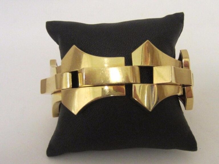 BOUCHERON