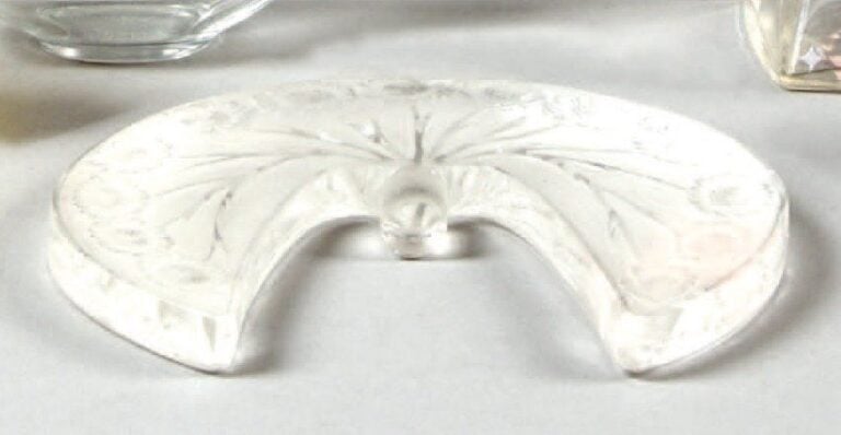 Bouchon du flacon Roger & Gallet pour « Pâquerettes » (
