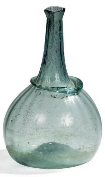 Bouteille en verre soufflé