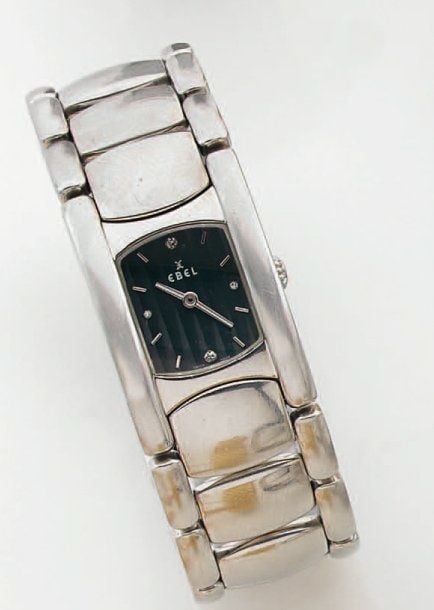 BRACELET MONTRE « Beluga » rectangulaire pour dame en acie