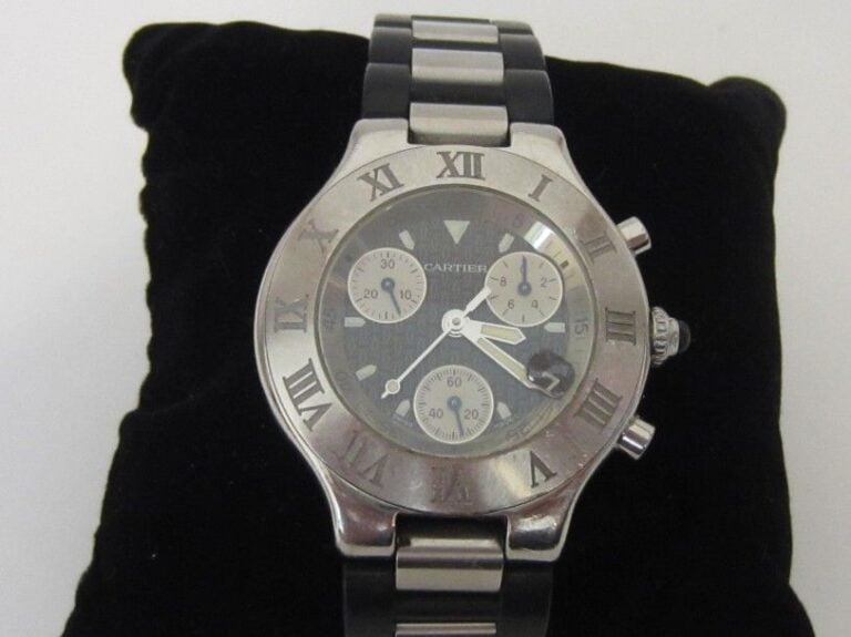 BRACELET MONTRE chronographe ronde en acier, modèle «Chronoscaphe 21