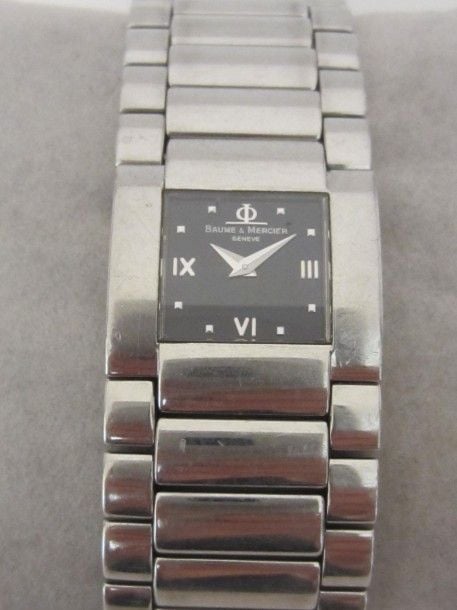 BRACELET MONTRE de dame carrée en acier, modèle «Ruban