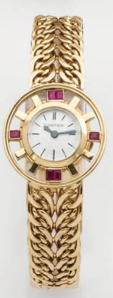BRACELET MONTRE de dame de forme ronde, modèle « Gouvernail », en or jaune ajour