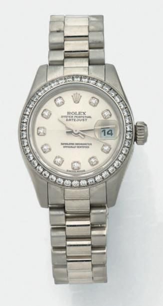 BRACELET MONTRE de dame en platine (950 millièmes), modèle «Oyster Perpetual Datejust