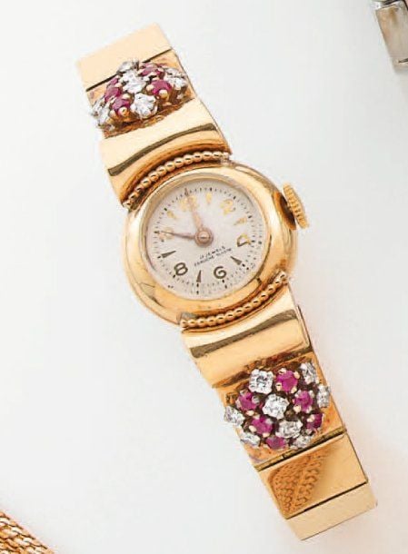 BRACELET MONTRE de dame ronde en or jaun