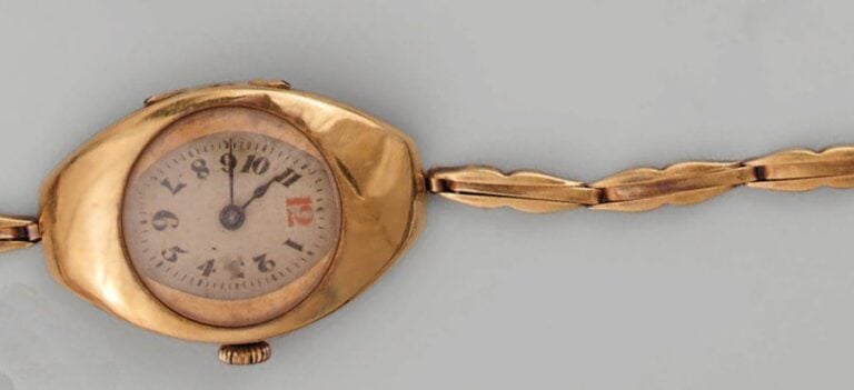 BRACELET MONTRE de dame ronde en or jaun