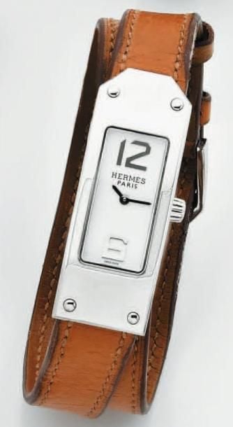 BRACELET MONTRE rectangulaire de dame en acie