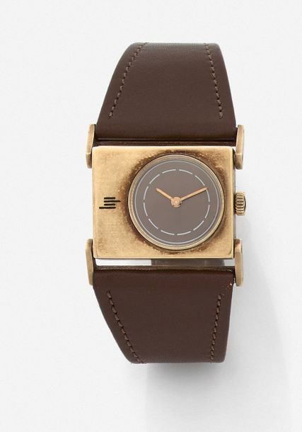 BRACELET MONTRE rectangulaire en métal dor