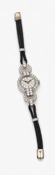 •BRACELET MONTRE ronde de dame en platine (950‰