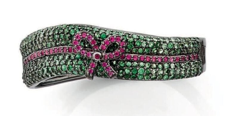 BRACELET rigide articulé «noeud» en argent noirci (mi