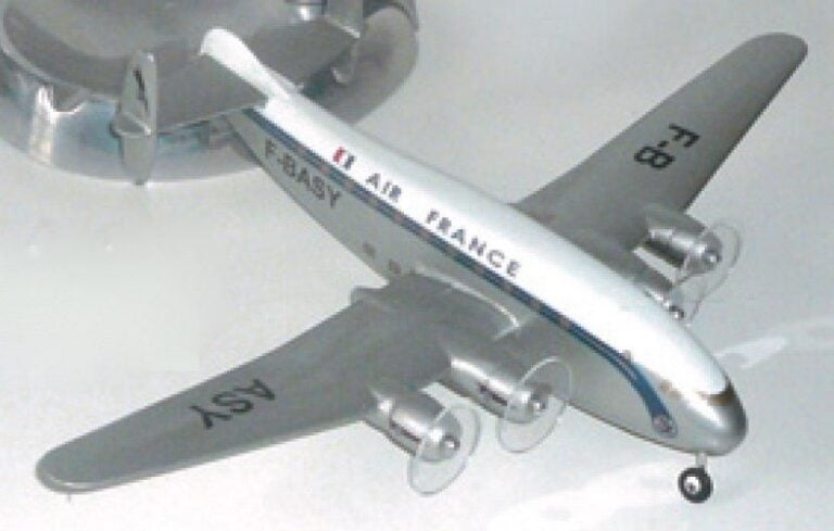 Breguet Deux-ponts Air France Modèle en bois pein
