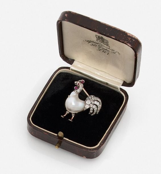BROCHE «cocorico» en or rose (375 millièmes) 9 carats et argent (mi
