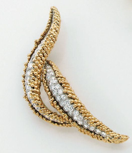BROCHE « flammes » en platine, or gris 14 ct et or jaune boulé serti de pavages de diamant
