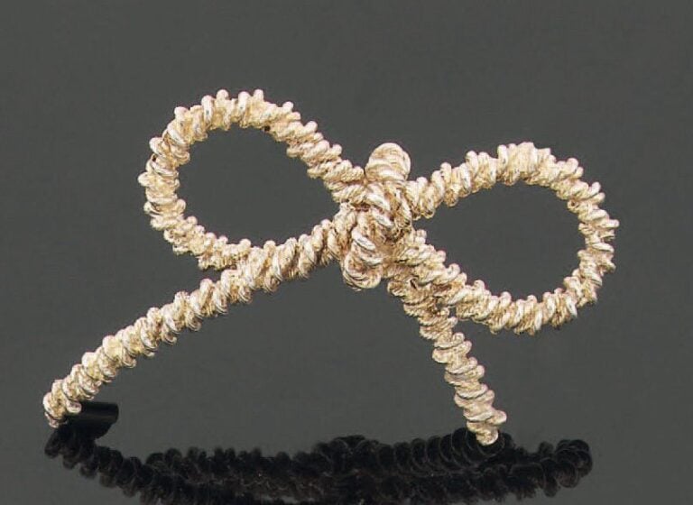 BROCHE « noeud » en argent torsad