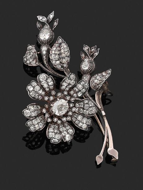 BROCHE « trembleuse » « fleur » en or jaune (750 millièmes) et argent (mi