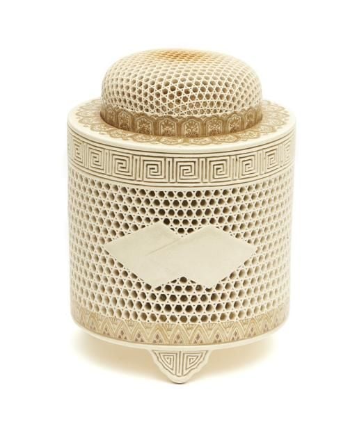 Brûleur à encens en céramique de Satsuma blanc de forme ronde (koro