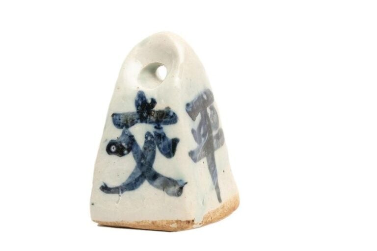CACHET / SCEAU D'ARTISTE EN PORCELAINE MOULEE