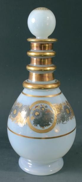 Carafe à l'espagnole à trois cordons de col en opaline de cristal savonneus