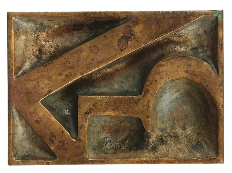 Cendrier rectangulaire en bronze cuivré et décor de signe géométris