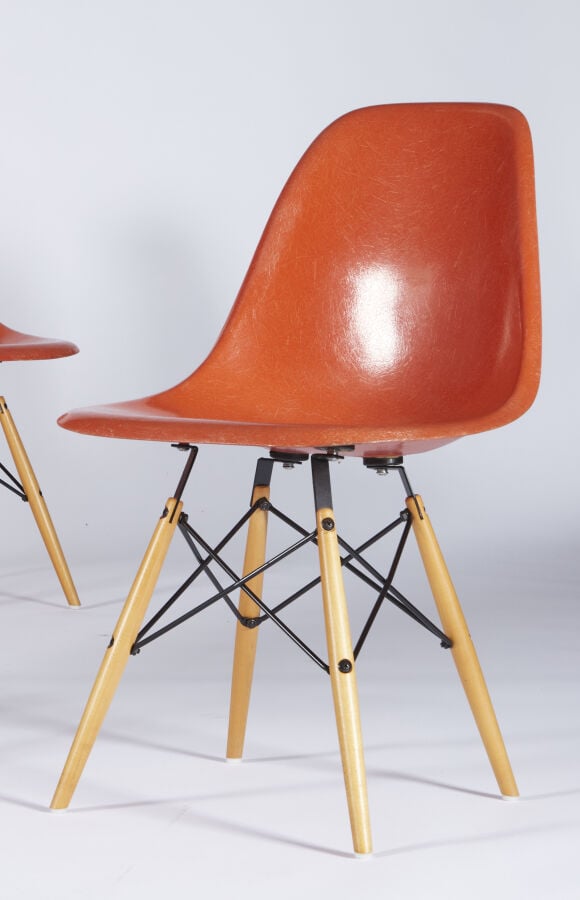 CHARLES (1907-1978) & RAY (1912-1989) EAMES - Suite de quatre chaises modèle «…
