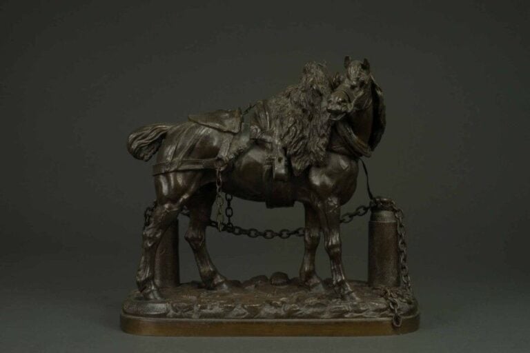 "Cheval de halage" Bronze à patine brune Signé sur la terrasse au devant H: 27 cm - L: 28 cm - l: 11 cm