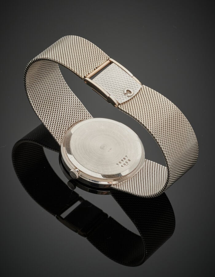 CHOPARD - BRACELET MONTRE ronde en or gris (750‰). Cadran gris, index bâtonnets…
