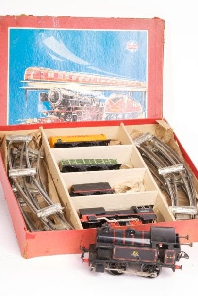 Coffret Disler Allemagne - 1950 Loco et son tender type 020 - écart: 0 - en tôle lithographiée à mécanisme d'horlogeri