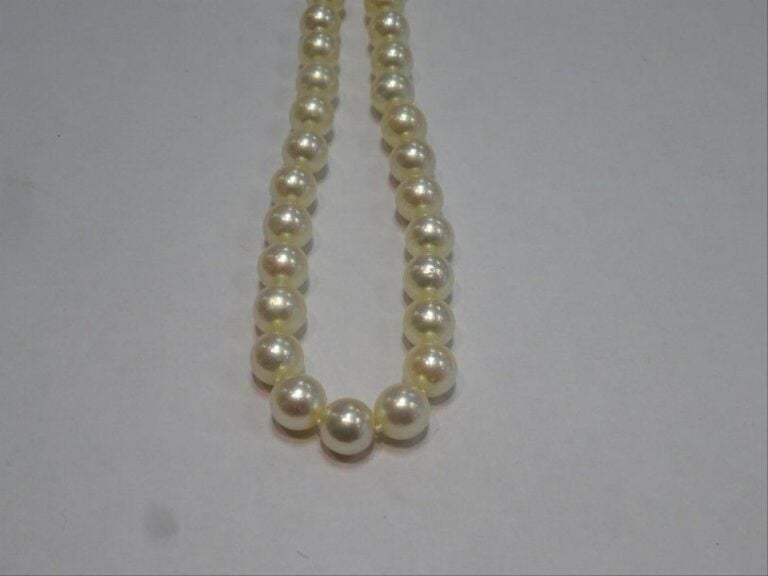 COLLIER chokker de perles de culture blanche