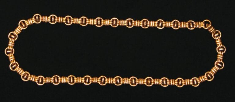 COLLIER en or à maillons plats alternés de maillons rond