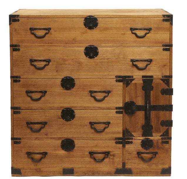 Commode à vêtements (ish?dansu) en bois de cyprès (hinoki