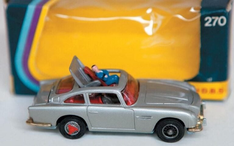 Corgi - Aston Martin DB5 - Ré