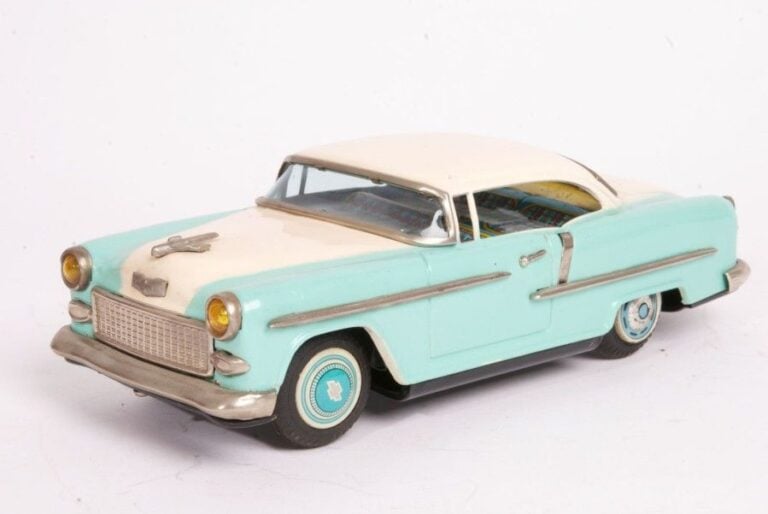 Coupé Chevrolet de deux tons 1950 - Ichiko Japo