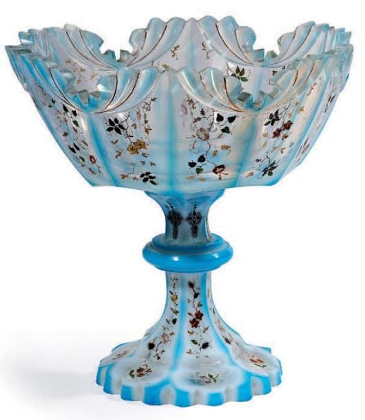 * Coupe sur piédouche en cristal overlay