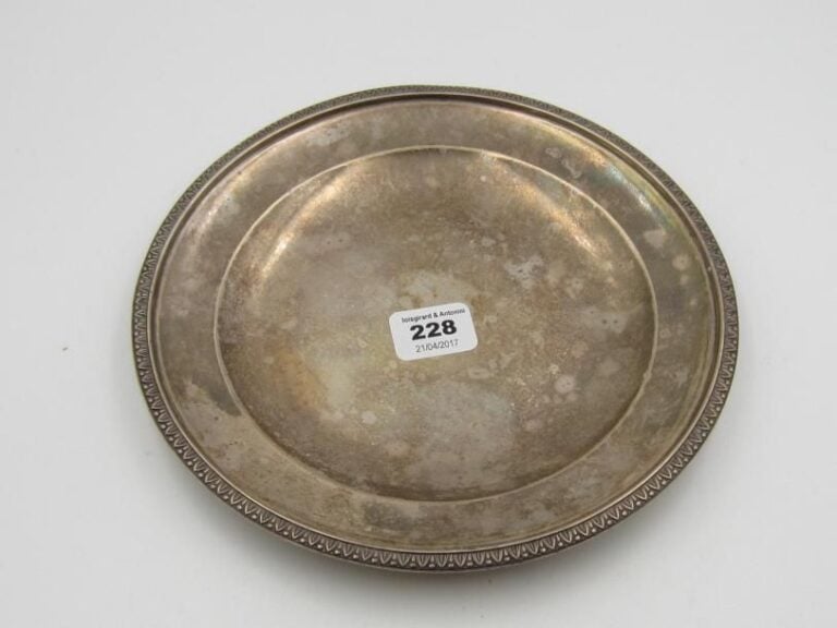 Coupelle en argent (950 ‰), bordure de palmettes