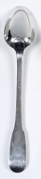 CUILLÈRE À RAGOÛT en argent de modèle uni-plat à la spatule chiffrée «