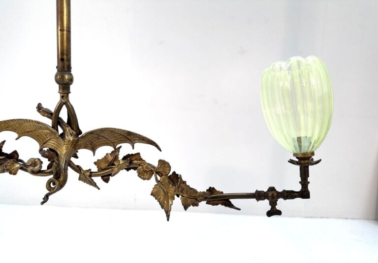 DANS LE GOÛT DE GABRIEL VIARDOT (1830-1906) - Suspension à deux bras de lumière…