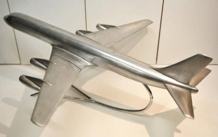 DC8 Grand modèle en aluminium pol