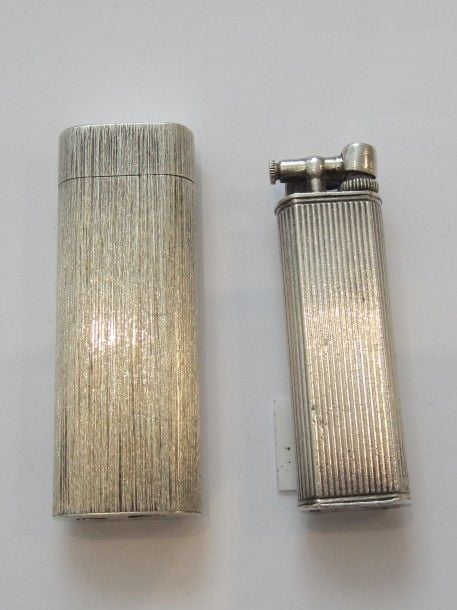 Deux BRIQUETS en argent (mi