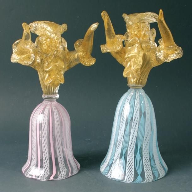 Deux danseuses en costume du XVIIIe