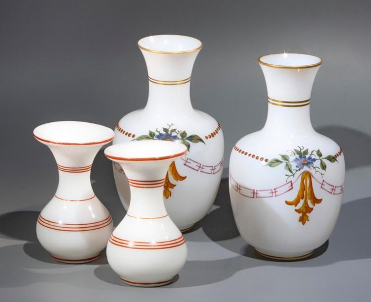 Deux paires de petits vases d'époque Napoléon III