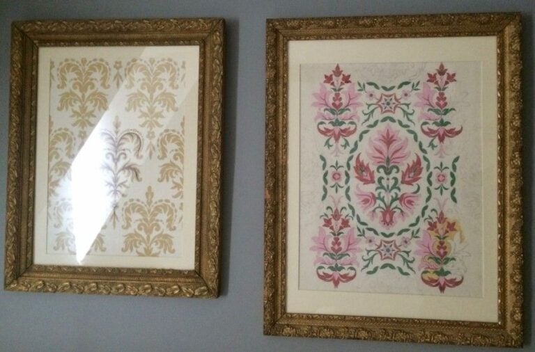 Deux pièces encadrées : projets de tissu