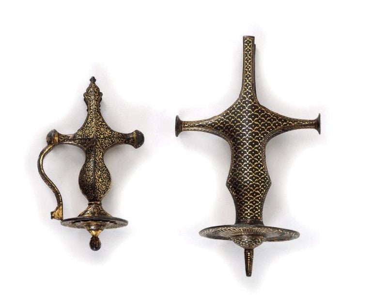 Deux poignées de talwar