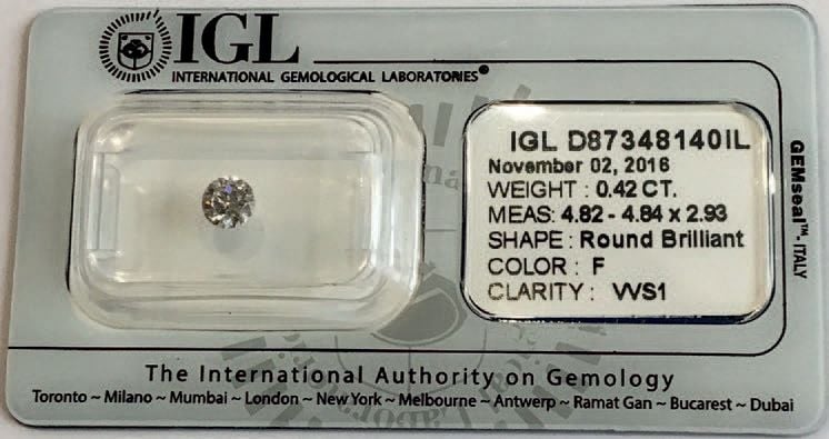 DIAMANT taille brillant sous scellé pesant 0,42 cara