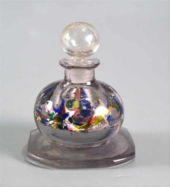Encrier en verre sur base carrée angles arrondis décor interne polychrome abstrai