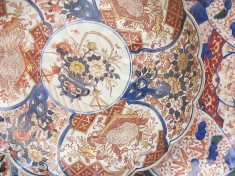 Ensemble de 5 plats Imari Japon