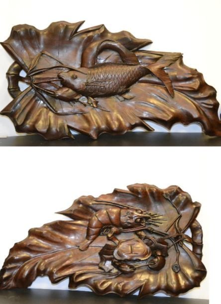 ENSEMBLE DE DEUX (2) PANNEAUX DE BOIS SCULPTES