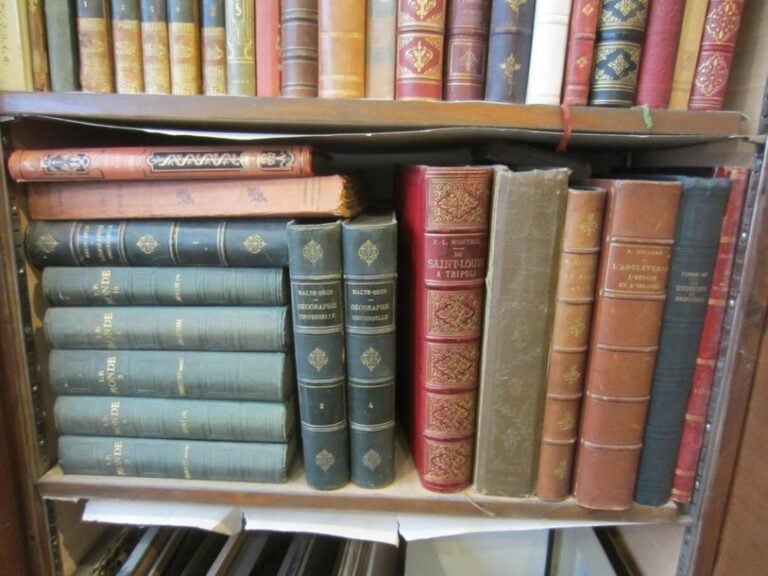 Ensemble de divers ouvrages, environ 10 volumes