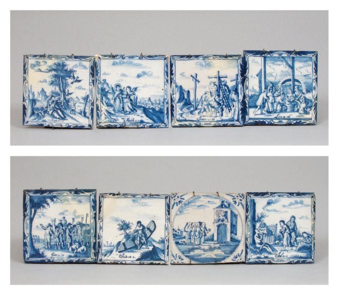 Ensemble de huit carreaux, décor en camaïeu bleu de scènes de l'Evangile ornées de guirlande